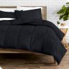 Twin/Twin XL Super Soft Lightweight Down Alternative Comforter Set in Black